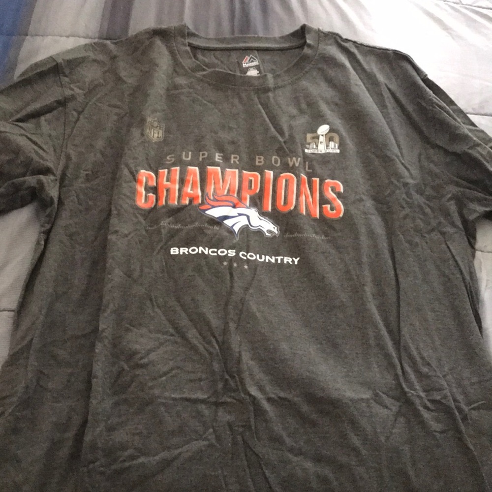 Menas tshirt